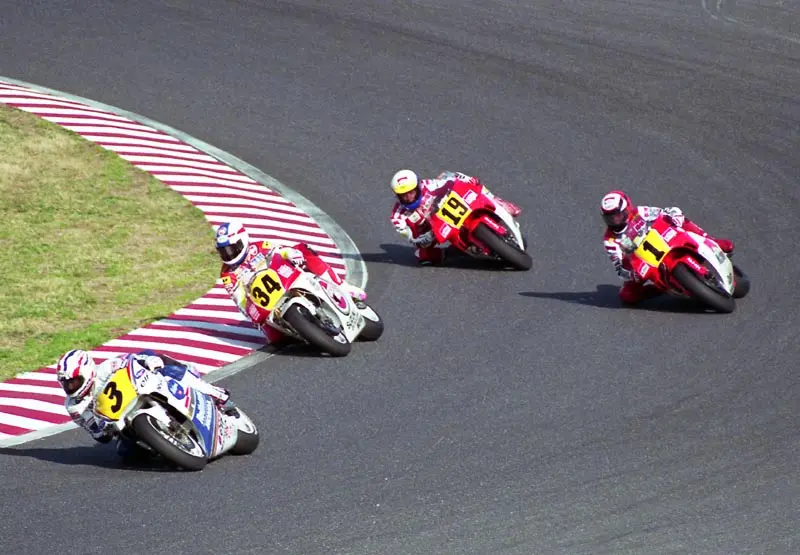 imagen destacada del articulo, Historia de las Carreras de Motos